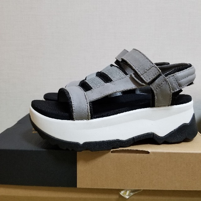 BEAUTY&YOUTH UNITED ARROWS(ビューティアンドユースユナイテッドアローズ)のbeauty&youth teva  zamora レディースの靴/シューズ(サンダル)の商品写真