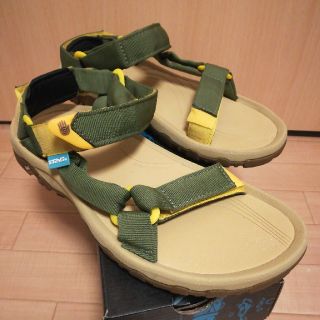 テバ(Teva)のTeva Hurricane ハリケーン(サンダル)