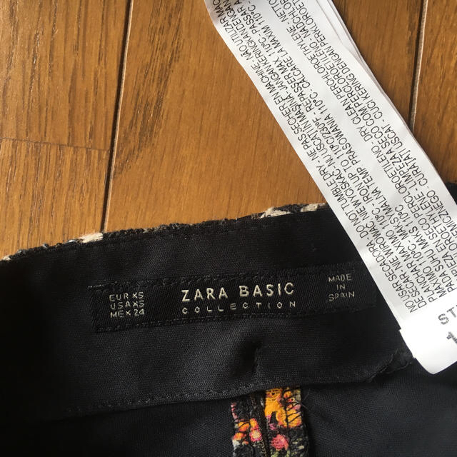ZARA(ザラ)のZARA花柄レーススカート レディースのスカート(ひざ丈スカート)の商品写真