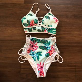 フォーエバートゥエンティーワン(FOREVER 21)のForever21 Hawaii🌺(水着)