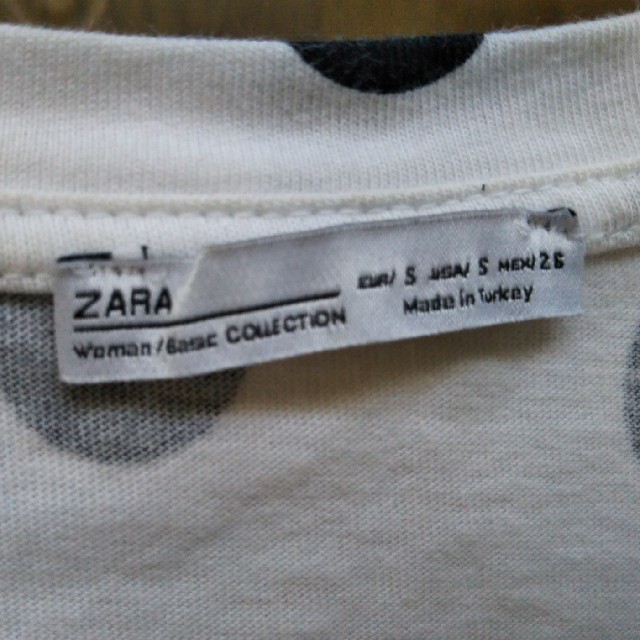 ZARA(ザラ)のＺＡＲＡ ドットTシャツ　S レディースのトップス(Tシャツ(半袖/袖なし))の商品写真