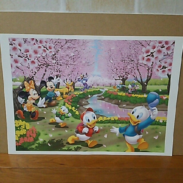 Disney(ディズニー)のディズニー ミッキー絵画：桜並木 エンタメ/ホビーのアニメグッズ(ポスター)の商品写真