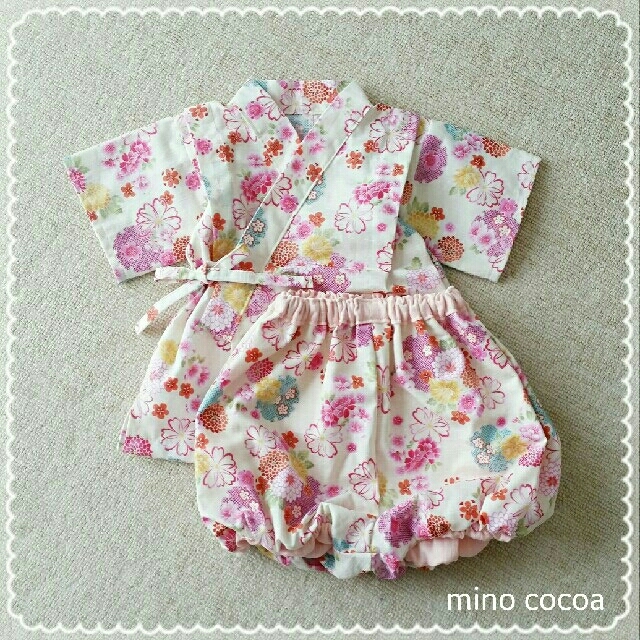 完成品販売♡ハンドメイドベビー甚平80-90cm＊牡丹桜白 キッズ/ベビー/マタニティのベビー服(~85cm)(甚平/浴衣)の商品写真