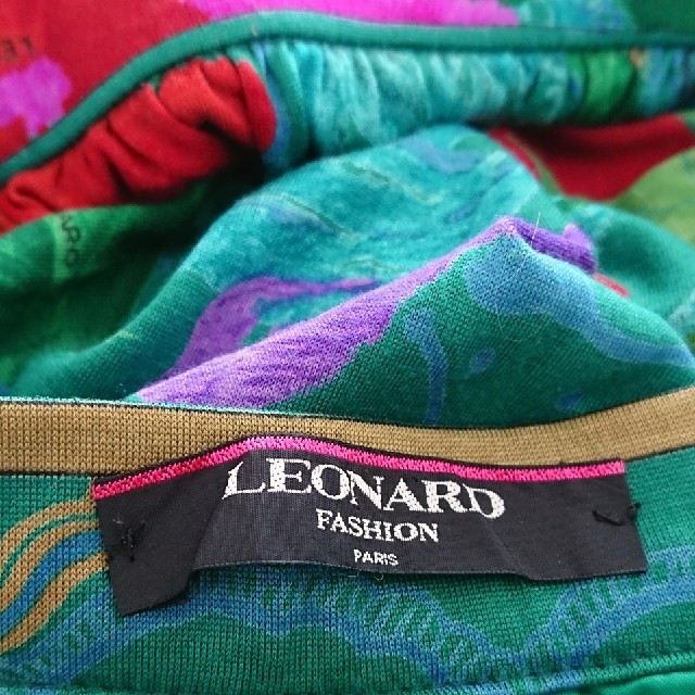 LEONARD(レオナール)のレオナール スカート レディースのスカート(ひざ丈スカート)の商品写真