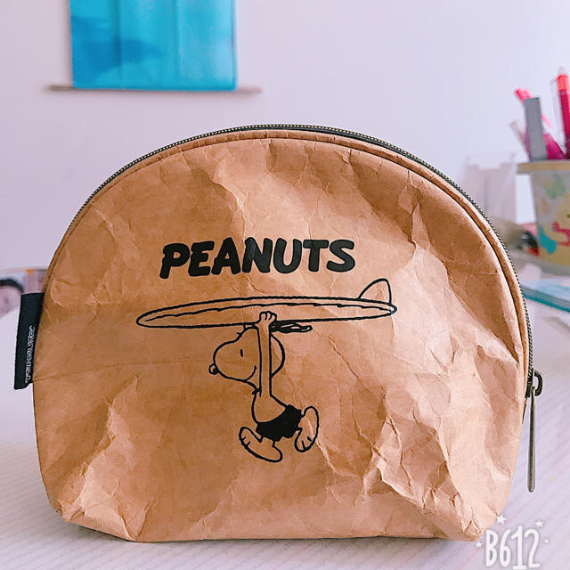 PEANUTS(ピーナッツ)の廃盤品‼️サーフィンスヌーピー♡ポーチ レディースのファッション小物(ポーチ)の商品写真