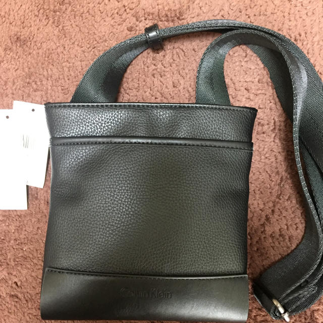 Calvin Klein(カルバンクライン)の専用。新未使用●タグ付き●Calvin Kleinショルダーバッグ メンズのバッグ(ショルダーバッグ)の商品写真