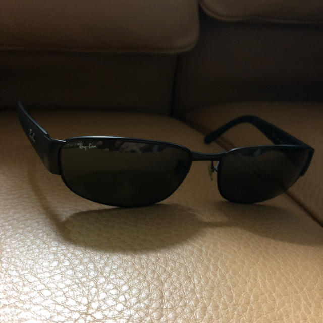 【Ray Ban】RB3141