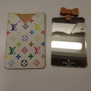 ルイヴィトン(LOUIS VUITTON)のM92651マルチカラーエテュエミロノワール(ミラー)