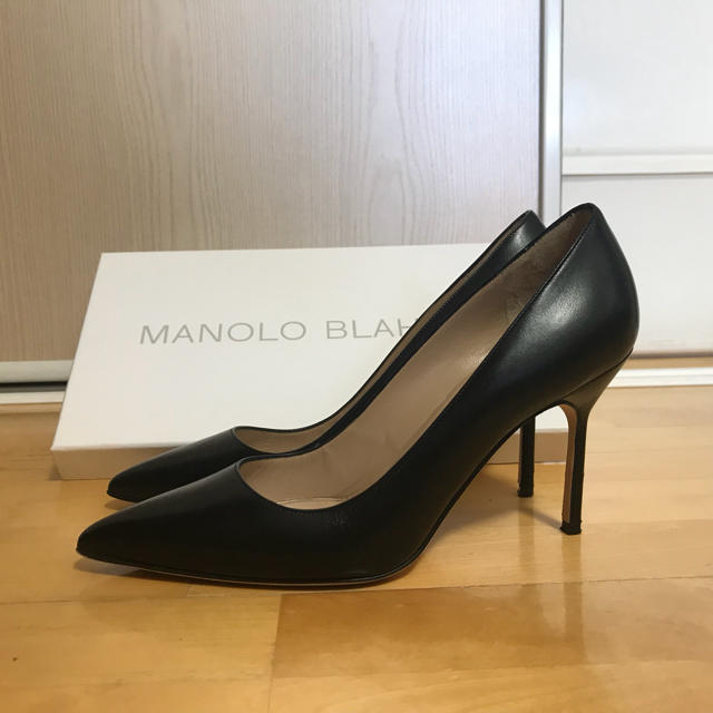 MANOLO BLAHNIK(マノロブラニク)のマノロブラニク黒革9cmヒール36.5 レディースの靴/シューズ(ハイヒール/パンプス)の商品写真