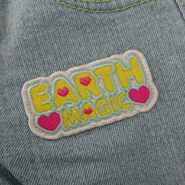 EARTHMAGIC(アースマジック)のアースマジック・ロゴワッペン・ショートパンツ・サイズ120 キッズ/ベビー/マタニティのキッズ服女の子用(90cm~)(パンツ/スパッツ)の商品写真