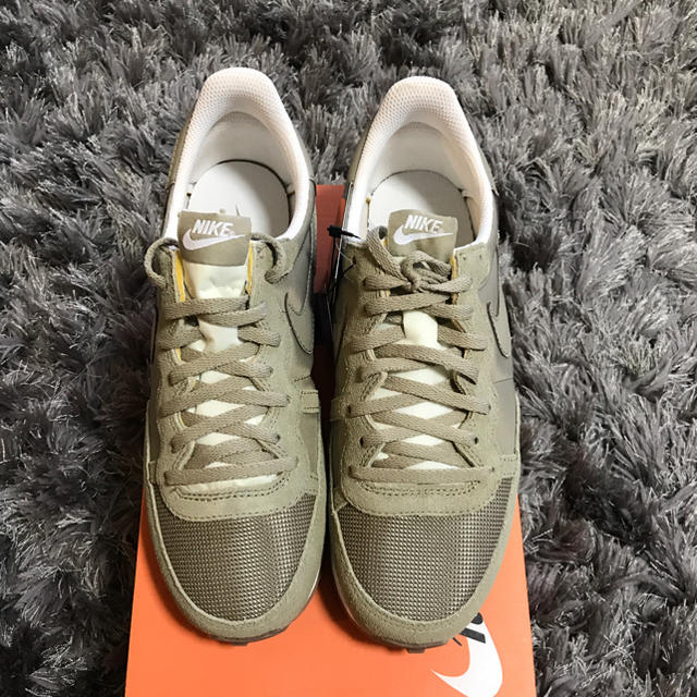 NIKE(ナイキ)のNIKE CHALLENGER （Beige color） メンズの靴/シューズ(スニーカー)の商品写真