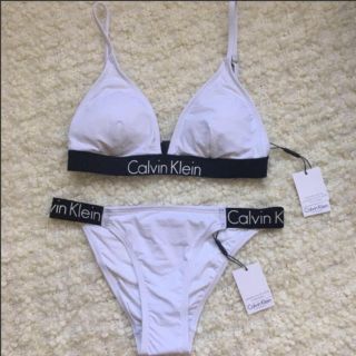 カルバンクライン(Calvin Klein)のCalvin Klein カルバンクライン ビキニ 水着 上下Sセット☆(水着)