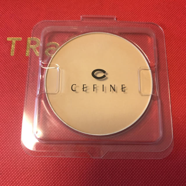 CEFINE(セフィーヌ)のセフィーヌ シルクウェットパウダー OC90 コスメ/美容のベースメイク/化粧品(ファンデーション)の商品写真