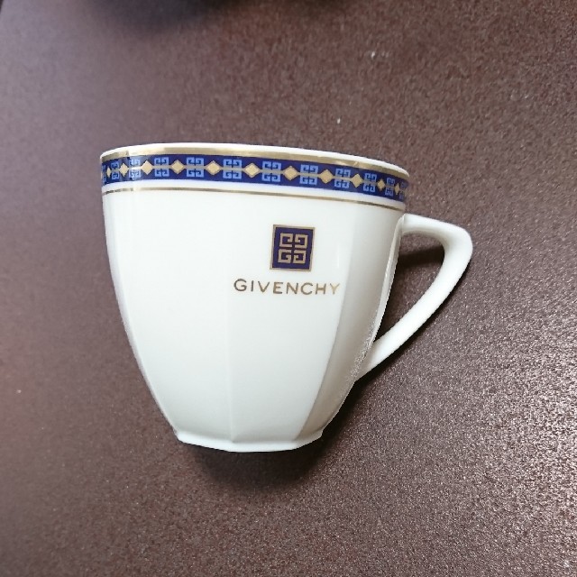 GIVENCHY(ジバンシィ)のジバンシィ5客 コーヒーセット インテリア/住まい/日用品のキッチン/食器(グラス/カップ)の商品写真