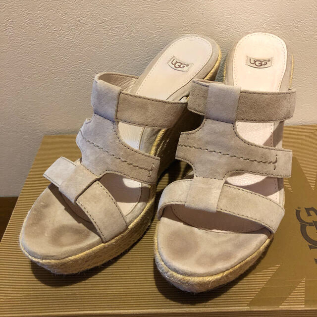 UGG☆ウエッジヒール サンダル