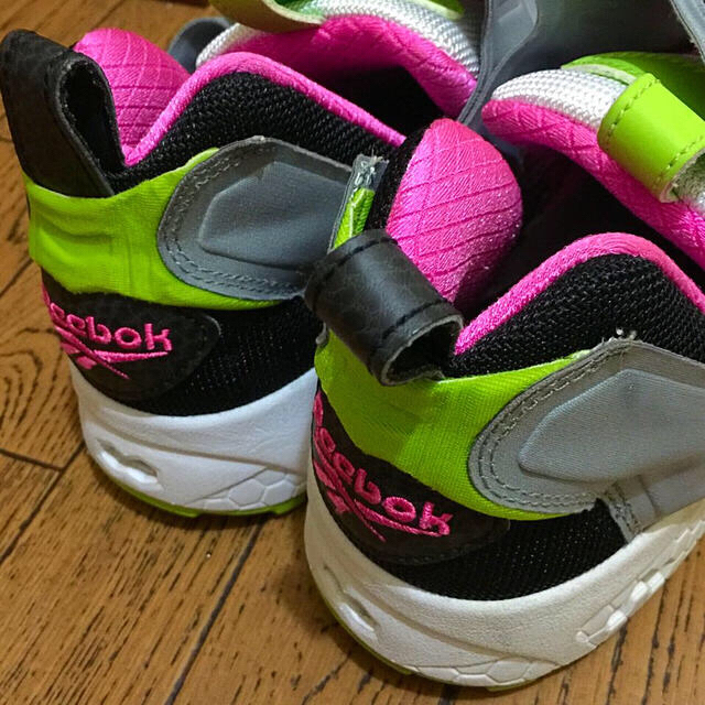 Reebok(リーボック)のﾘｰﾎﾞｯｸ ﾎﾟﾝﾌﾟﾌｭｰﾘｰ  レディースの靴/シューズ(スニーカー)の商品写真