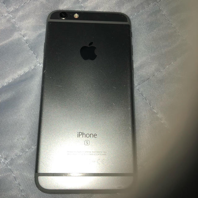 iPhone(アイフォーン)のiPhone6s 32gb au スマホ/家電/カメラのスマートフォン/携帯電話(スマートフォン本体)の商品写真