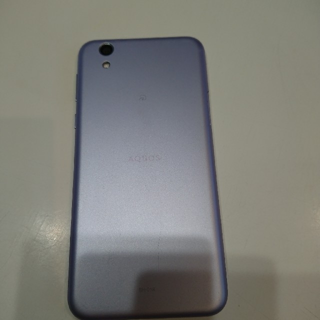 SHARP(シャープ)のdocomo AQUOS sense SH-01K スマホ/家電/カメラのスマートフォン/携帯電話(スマートフォン本体)の商品写真