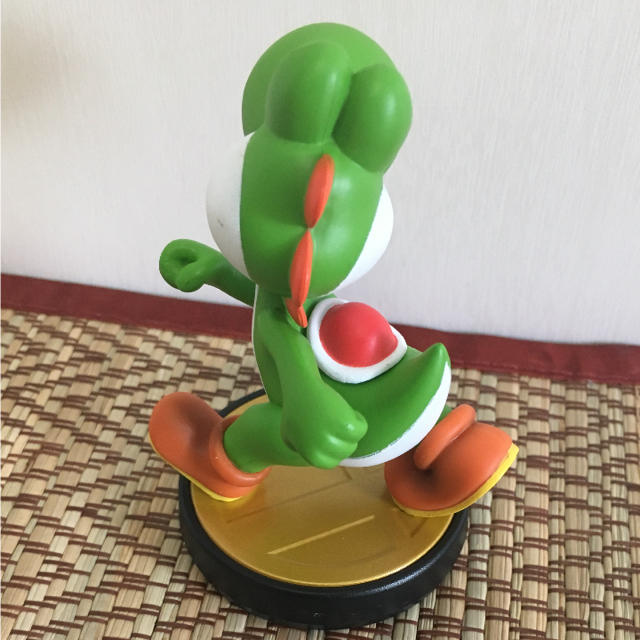 任天堂(ニンテンドウ)のヨッシー amiibo アミーボ エンタメ/ホビーのフィギュア(ゲームキャラクター)の商品写真