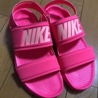 ナイキ(NIKE)のナイキサンダルピンク(サンダル)