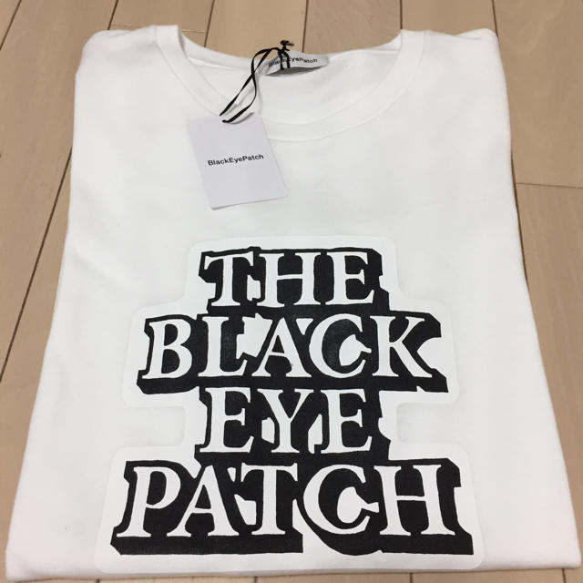 Supreme(シュプリーム)のBlack Eye Patch ロゴT 完売Mサイズ 値段交渉可 メンズのトップス(Tシャツ/カットソー(半袖/袖なし))の商品写真