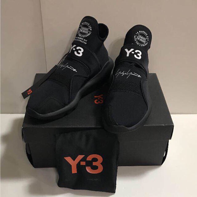 Y-3(ワイスリー)のしそ様専用ページ❗️y-3 スニーカー  Y-3 スニーカー SUBEROU メンズの靴/シューズ(スニーカー)の商品写真