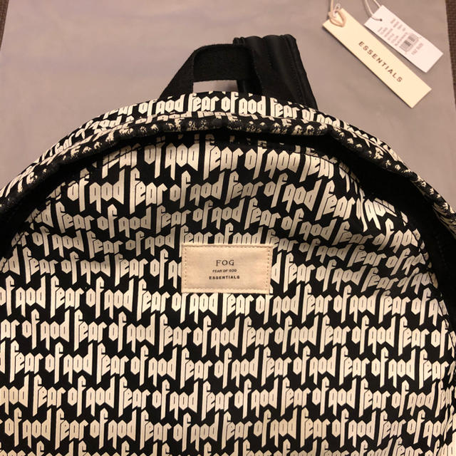 FEAR OF GOD(フィアオブゴッド)のFOG Essentials Printed Backpack バックパック メンズのバッグ(バッグパック/リュック)の商品写真