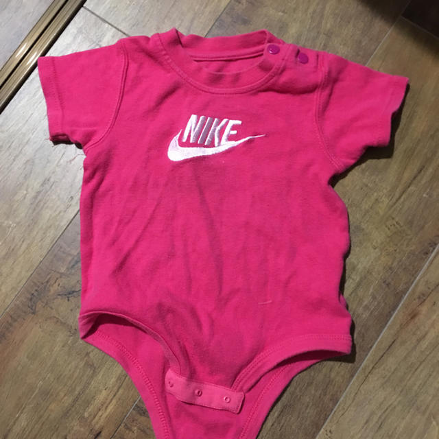 NIKE(ナイキ)のロンパース キッズ/ベビー/マタニティのベビー服(~85cm)(ロンパース)の商品写真