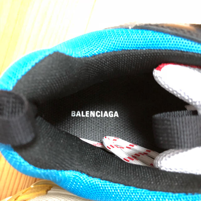 Balenciaga(バレンシアガ)のBALENCIAGA Triple s 41 BULE/GRIS/RED メンズの靴/シューズ(スニーカー)の商品写真