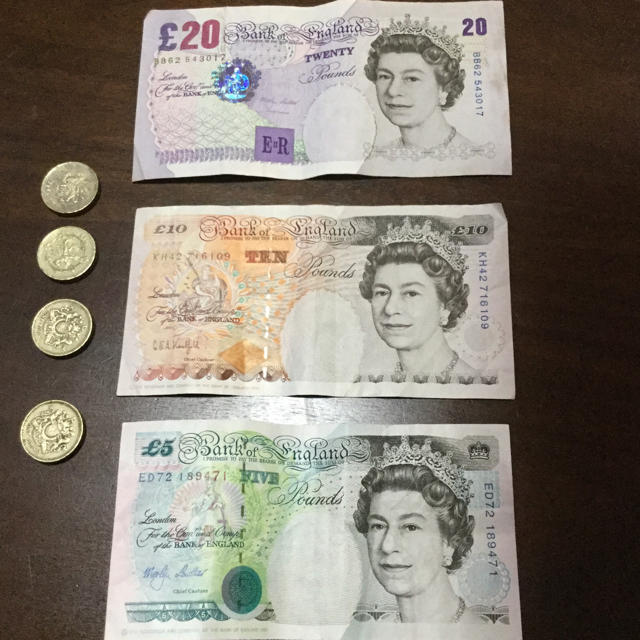 イギリス ポンド紙幣 ポンドコイン 旧紙幣 39ポンド の通販 by