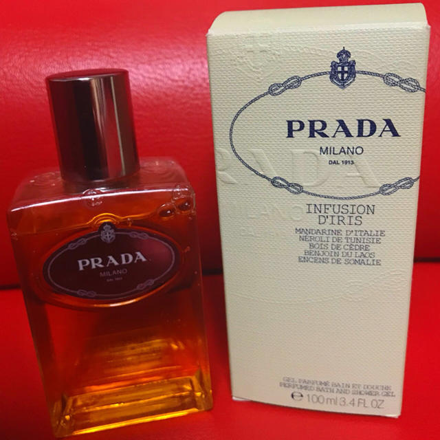 PRADA(プラダ)の プラダ インフュージョン ディリス バス&シャワージェル 新品未使用 コスメ/美容のボディケア(ボディソープ/石鹸)の商品写真