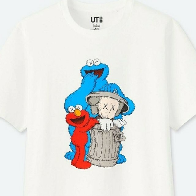 UNIQLO(ユニクロ)の最安★UNIQLO kaws セサミストリート コラボ tee★4XL メンズのトップス(Tシャツ/カットソー(半袖/袖なし))の商品写真