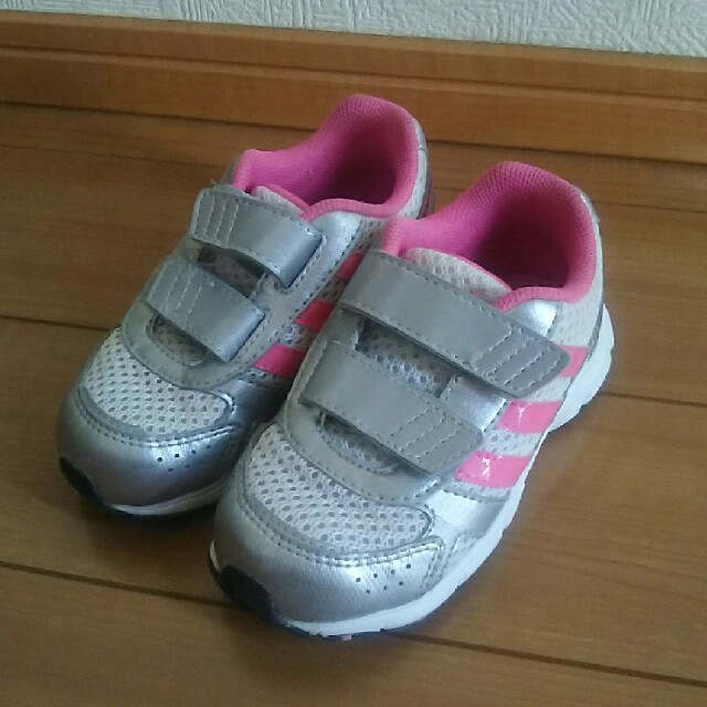 adidas(アディダス)のアディダス 14センチ スニーカー キッズ/ベビー/マタニティのベビー靴/シューズ(~14cm)(スニーカー)の商品写真