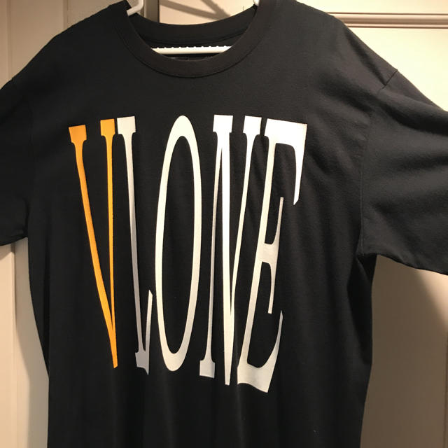 【最安値】 vlone tシャツ tee 東京popup 限定 ブラック