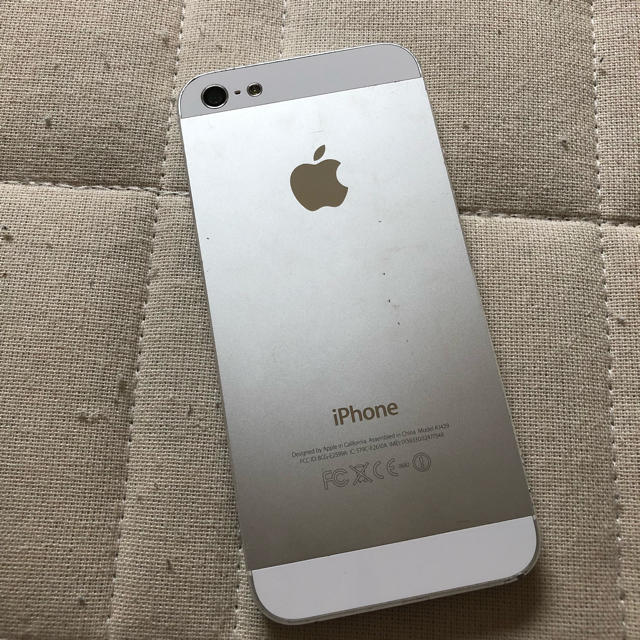 Apple(アップル)のiPhone5 　本体 スマホ/家電/カメラのスマートフォン/携帯電話(スマートフォン本体)の商品写真