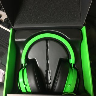 レイザー(LAZER)のRazer KRAKEN PRO V2 ヘッドセット(ヘッドフォン/イヤフォン)