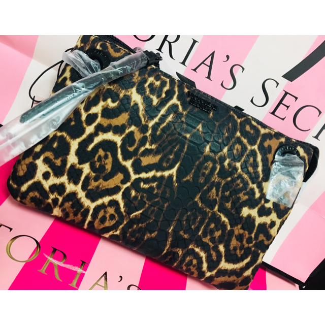 Victoria's Secret(ヴィクトリアズシークレット)の新品！ヴィクトリアズシークレットレオパードショルダーバッグ レディースのバッグ(ショルダーバッグ)の商品写真