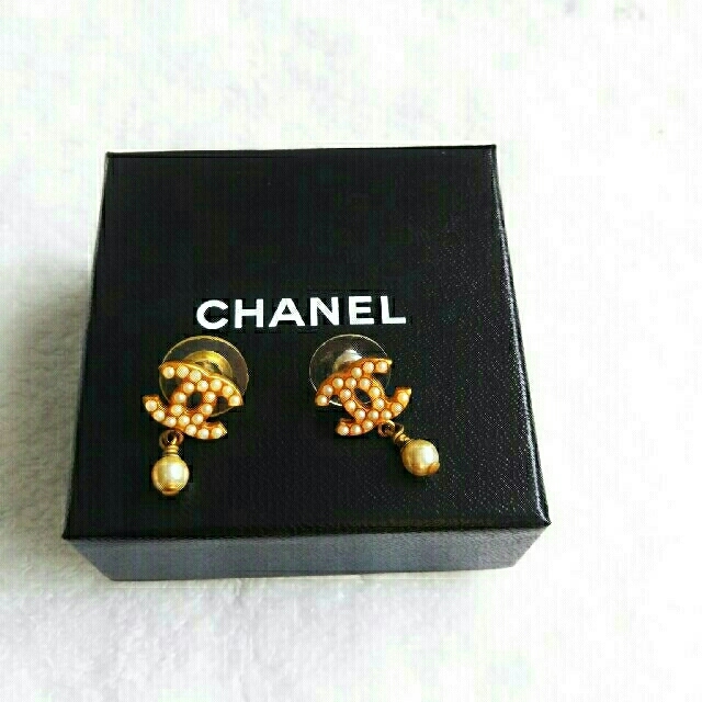 値下げ！CHANELシャネルパール付きピアス