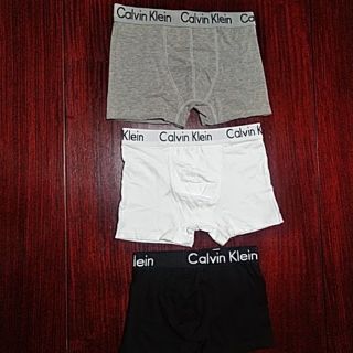 カルバンクライン(Calvin Klein)のカルバン・クライン、白とグレーはLです。黒はMです。(ボクサーパンツ)