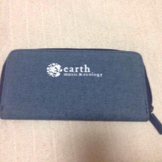 アースミュージックアンドエコロジー(earth music & ecology)のearthのお財布(財布)