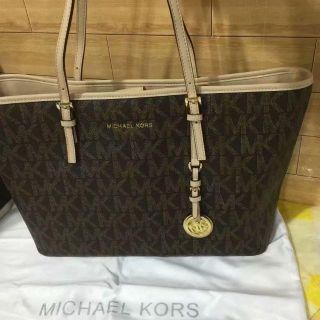 Michael Kors - 人気!マイケルコーストートバッグの通販|ラクマ