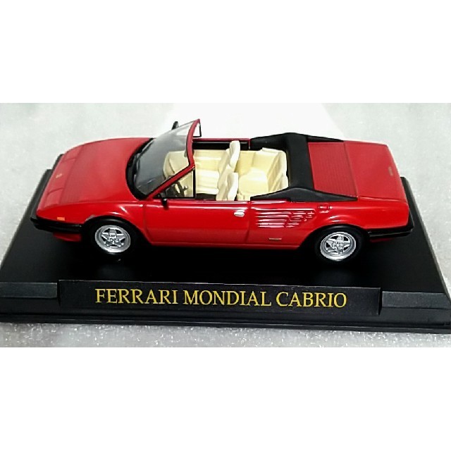 Ferrari(フェラーリ)のムギチャ様専用ページ イクソ フェラーリ MONDIAL CABRIO エンタメ/ホビーのおもちゃ/ぬいぐるみ(ミニカー)の商品写真