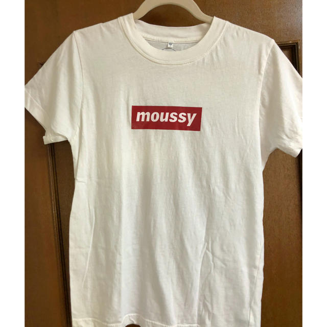 moussy(マウジー)の【美品】moussy ロゴTシャツ レディースのトップス(Tシャツ(半袖/袖なし))の商品写真