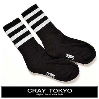 CRAY TOKYO 黒×白 3ストライプ ミドル丈ソックス(ソックス)