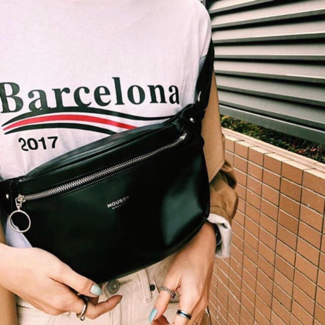 moussy(マウジー)のMOUSSY WAIST&SHOULDER BAG 1点のみ レディースのバッグ(ボディバッグ/ウエストポーチ)の商品写真