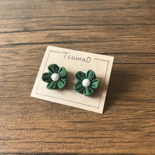 つまみ細工 ピアス(イヤリング)(ピアス)