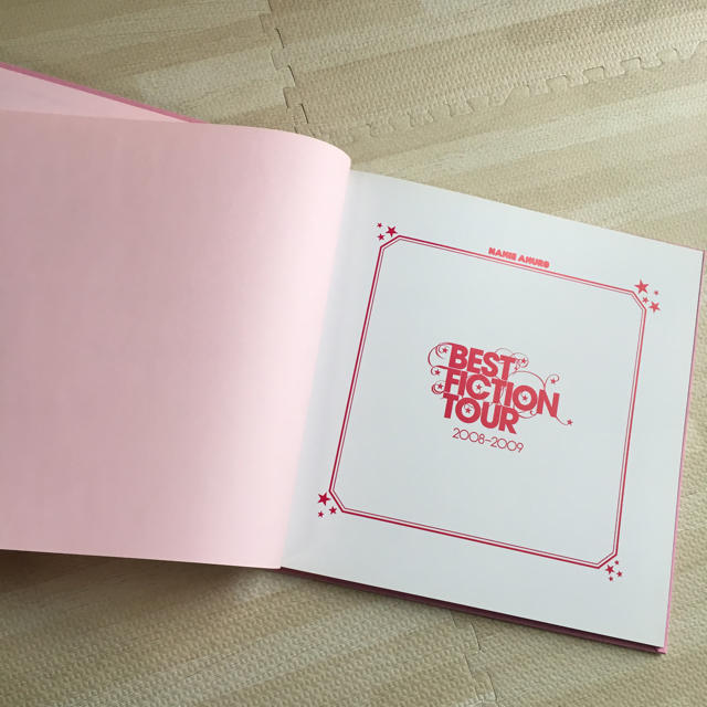 安室奈美恵BEST FICTION ツアーパンフレット エンタメ/ホビーのエンタメ その他(その他)の商品写真