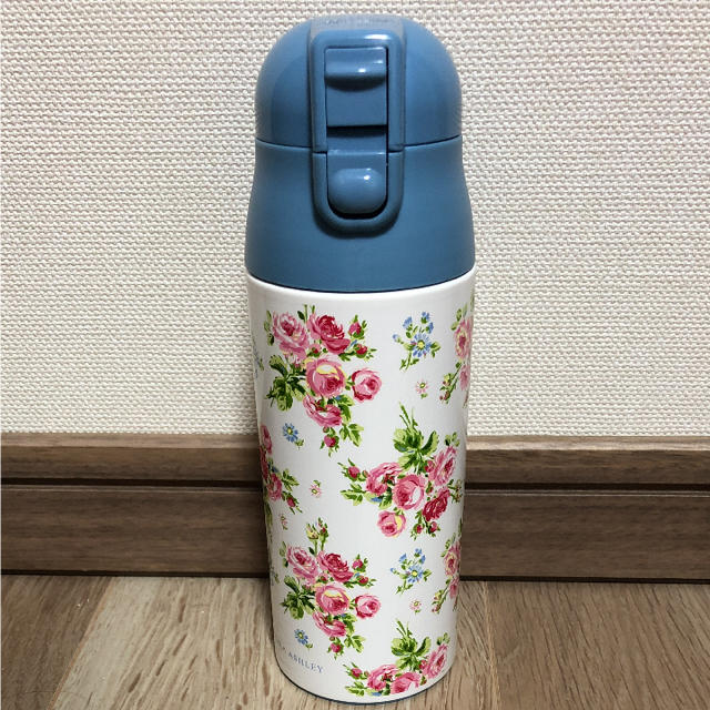 LAURA ASHLEY(ローラアシュレイ)の【新品】ローラアシュレイ  タンブラー インテリア/住まい/日用品のキッチン/食器(タンブラー)の商品写真