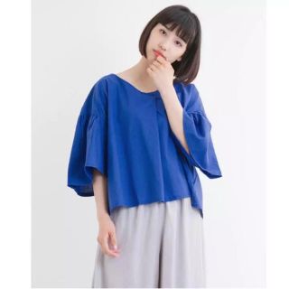 メルロー(merlot)の新品♡メルロー ボリューム袖 後ろリボンフロントタックトップス(カットソー(半袖/袖なし))