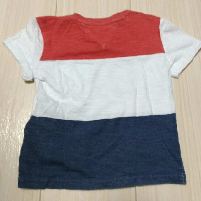 TOMMY HILFIGER(トミーヒルフィガー)のTOMMY HILFIGER　Tシャツ80 キッズ/ベビー/マタニティのベビー服(~85cm)(Ｔシャツ)の商品写真